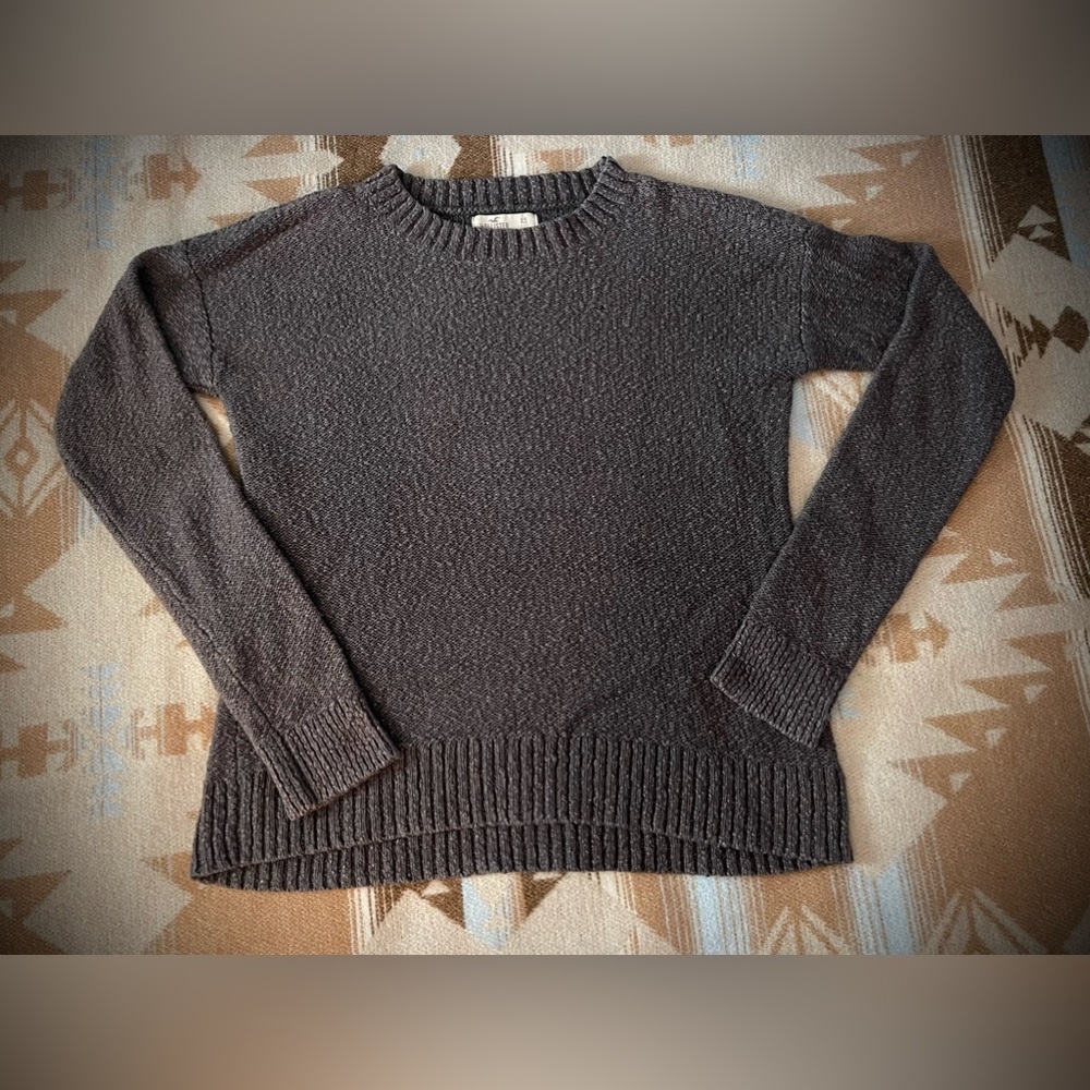 Hollister sweater